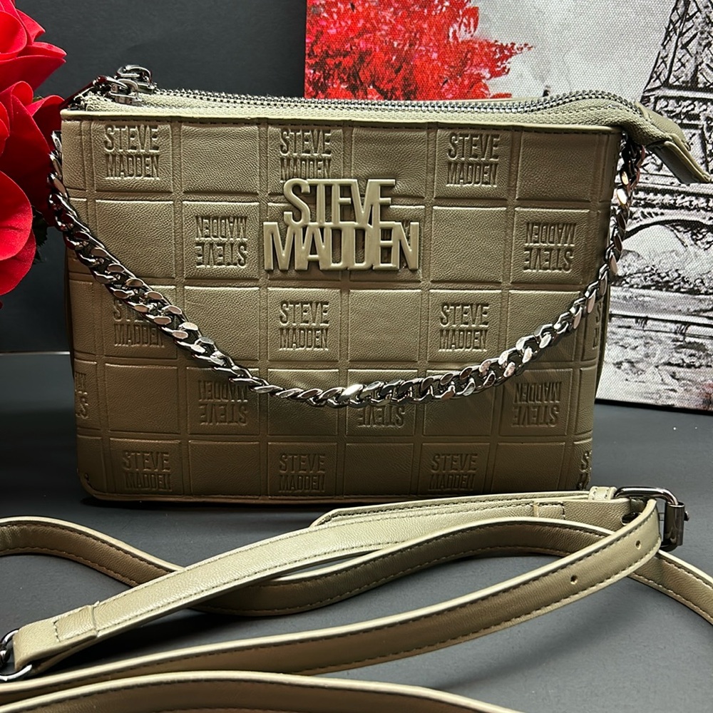 Steve Maden small cross body olive green 6x8x 4